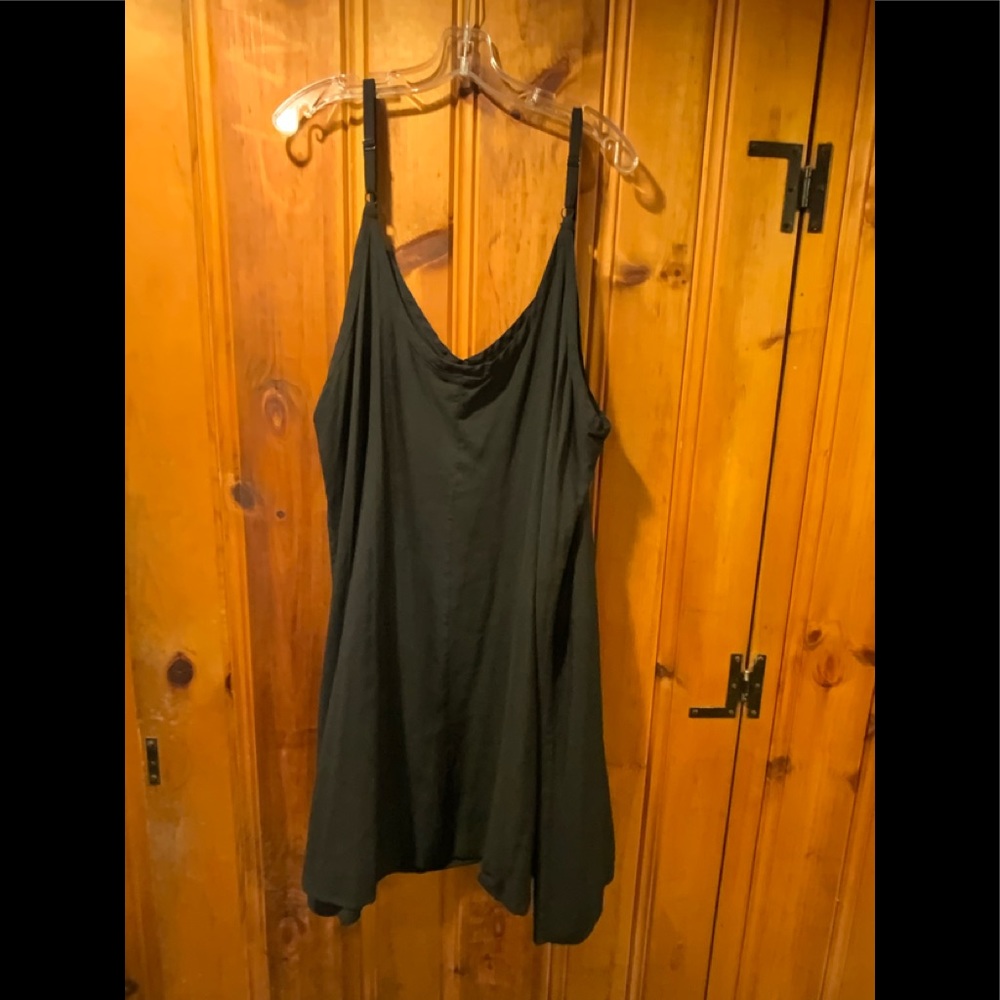 Black trapeze style basic dress